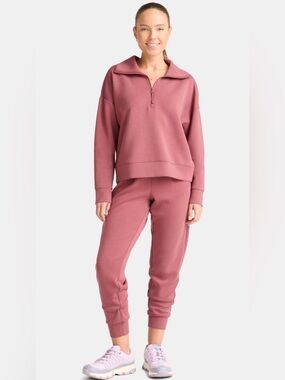 Avia Women's ScubaKnit Quarter-Zip Pullover and Pleated Joggers XS/M